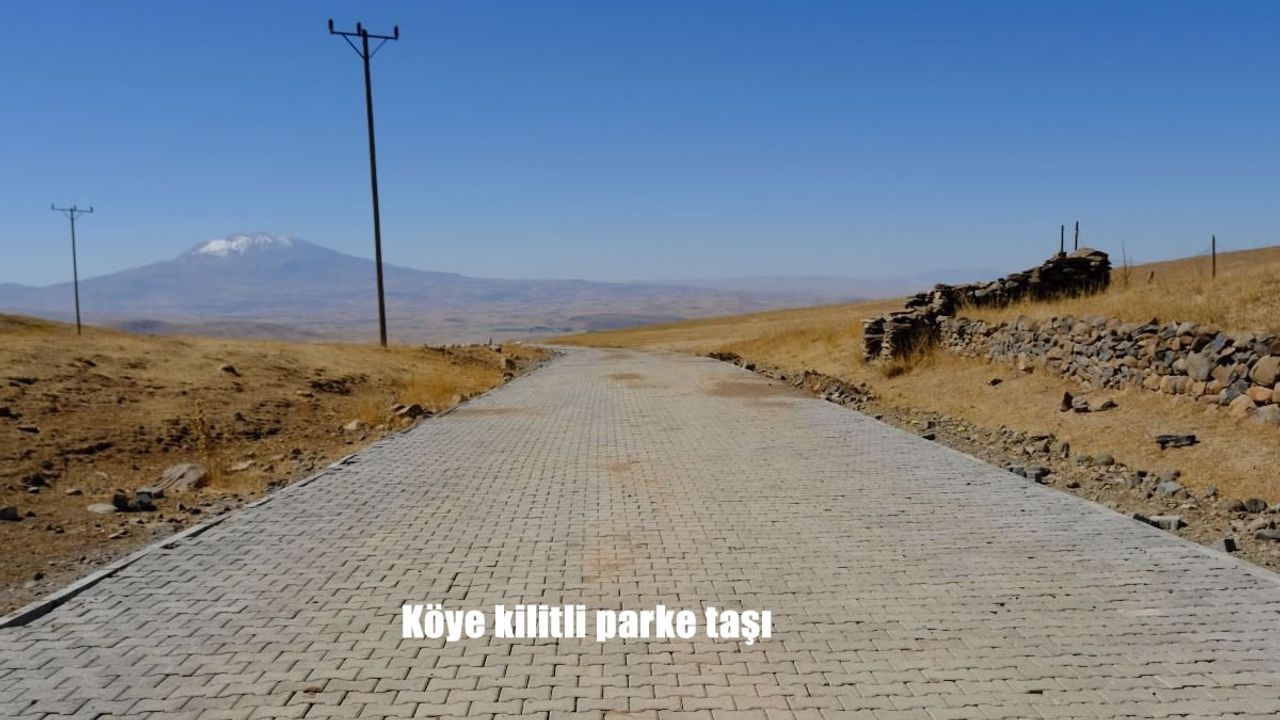 Köye kilitli parke taşı