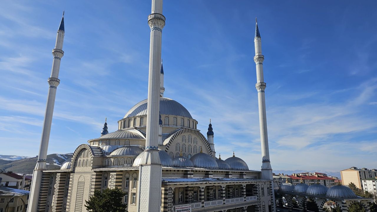 Muş namaz vakitleri 25 Ekim 2025