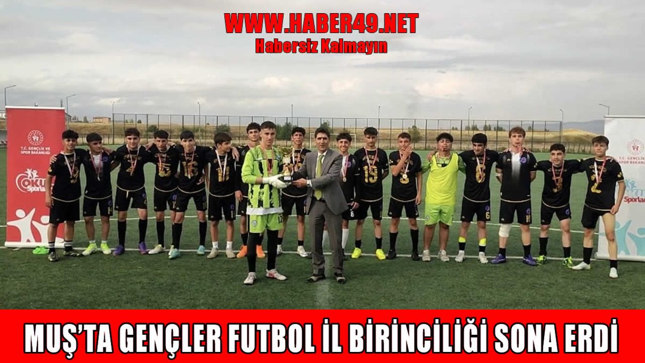 Muş’ta genç futbolcular il birinciliği için ter döktü