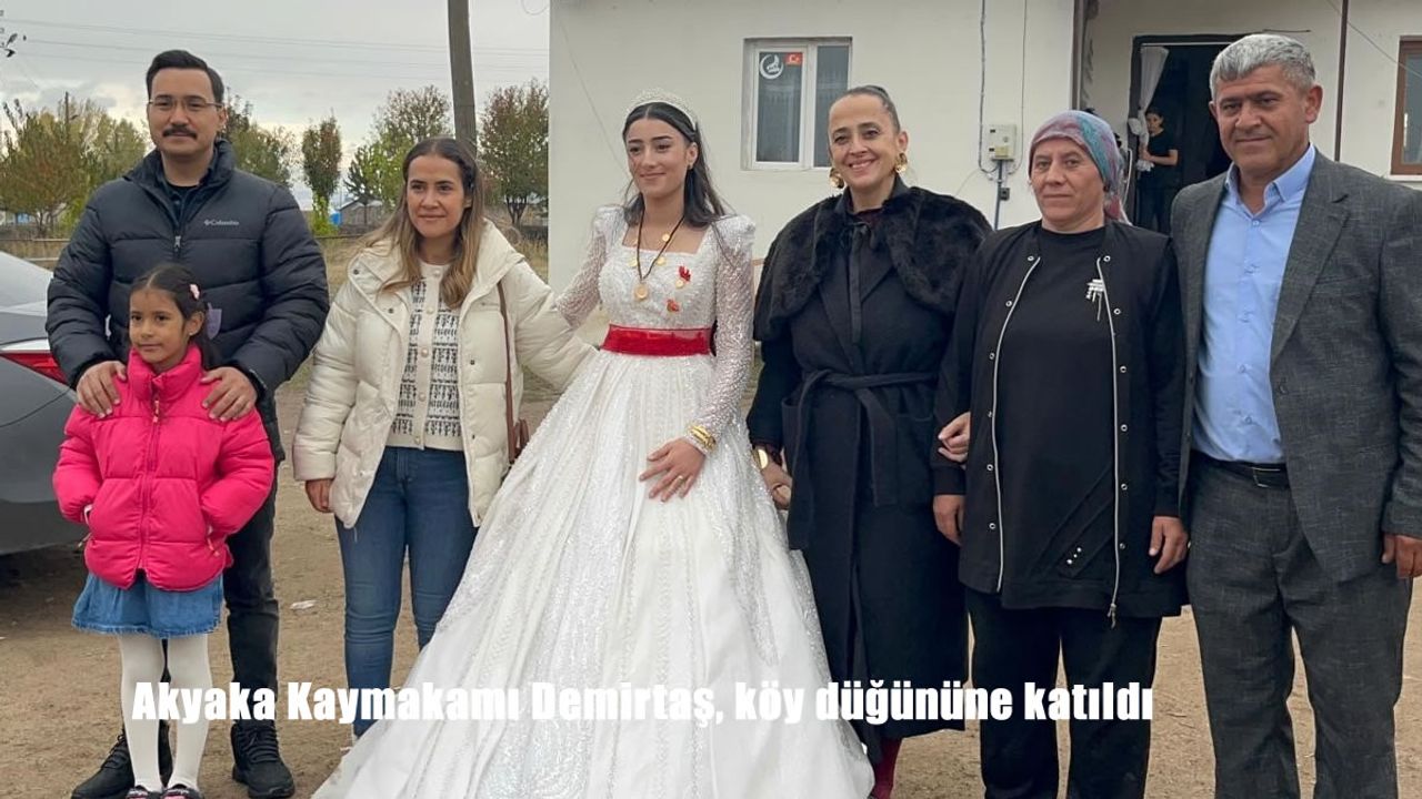 Akyaka Kaymakamı Demirtaş, köy düğününe katıldı