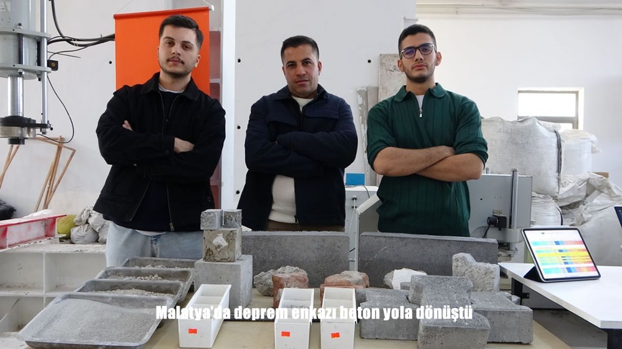 Malatya'da deprem enkazı beton yola dönüştü