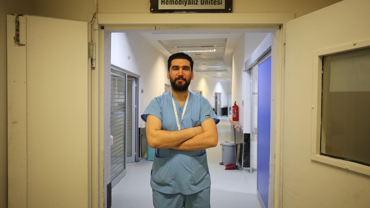 Muş Devlet Hastanesi Diyaliz Teknikeri Narin, tanık olduğu acıları unutamıyor