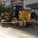 Yol çalışmasında iş makinesinin altında kalan işçi öldü