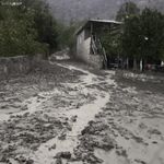 Erzurum Uzundere'de aşırı yağış sele neden oldu