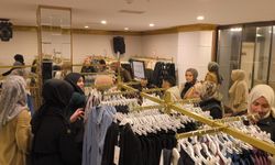Kars’ta tesettür giyim festivaline yoğun ilgi