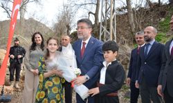 Tarım ve Orman Bakanı Yumaklı, Hakkari’nin Çukurca ilçesini ziyaret etti