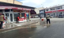 Akyaka Belediyesi Bahar Temizliğine Başladı: Caddeler ve Kaldırımlar Yeniden Temizleniyor