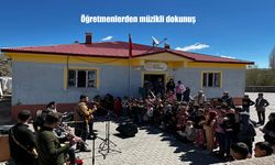 Müzik Öğretmenlerinden Gönülden Gelen Bir Dokunuş