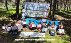 Ellerinde Eldivenleriyle Çöpleri Topladılar