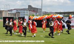 Kars’ta 924 öğrencinin katıldığı halk oyunları şenliği renkli görüntülerle başladı