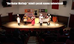 Erzincan’da “Harikalar Mutfağı” çocuklarla buluştu: Tiyatro sahnesinde renkli ve anlamlı anlar
