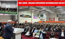 Muş Valisi Çakır, ‘Anadolu Türküleri Halk Konseri’nde vatandaşlarla buluştu