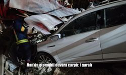Van Edremit’te Otomobil Duvara Çarptı: 1 Kişi Yaralandı