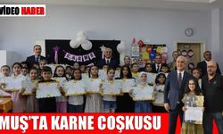 Muş’ta 105 bin öğrenci karne coşkusu yaşadı
