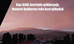 Van Gölü’nde gün batımında gökkuşağı sürprizi