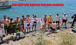 Aktivistler İncekaya’da yüzme etkinliği düzenledi