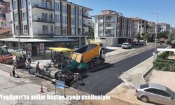 Yeşilyurt’ta yollar baştan aşağı yenileniyor
