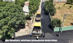 Iğdır Belediyesi, asfaltlama çalışmalarına devam ediyor