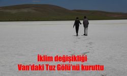 Kuruyan Tuz Gölü'nden geriye beyaz arazi kaldı