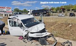 Bingöl-Erzurum Karayolunda trafik kazası: 3 kişi yaralandı