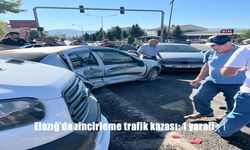 Elazığ’da Zincirleme Trafik Kazası: Minibüs ve İki Otomobil Çarpıştı, 1 Yaralı