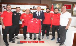 Çakmur’a Ay-Yıldızlı Forma Onuru