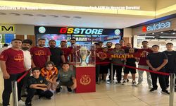 Galatasaray'ın 25. Kupası Taraftarlarla Buluştu: Malatya Park AVM'de Heyecan Dorukta!