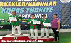 Minikler Türkiye Kuraş Şampiyonası’nda Elazığlı Umuthan Yağcı Türkiye üçüncüsü oldu