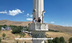 Van Erciş’te Cep Telefonu Şebekesi Yetersizliği Minareye Çıkmaya Zorladı