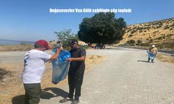 Doğaseverler Van Gölü Sahilinde Temizlik Seferberliği Başlattı