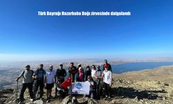 Türk Bayrağı Hazarbaba Dağı Zirvesinde Dalgalandı