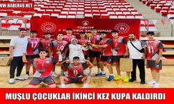 Voleybolda Muş fırtınası: Üst üste iki kez Türkiye şampiyonu oldular