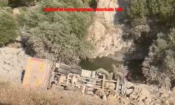 Hakkari Yüksekova'da Kamyon Uçuruma Düştü: 1 Kişi Hayatını Kaybetti