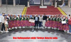 Van Tuşba Halkoyunları Ekibi Türkiye İkincisi Oldu