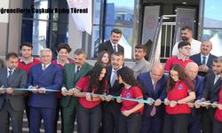 Öğrencilerle Coşkulu Açılış Töreni