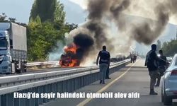 Elazığ’da Seyir Halindeki Otomobil Alev Aldı