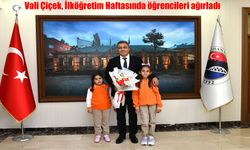 Vali Çiçek, İlköğretim Haftasında Öğrencileri Kabul Etti