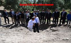 Erzurum Valisi Çiftçi, 5 Bin Yıllık Parmaksız Kale Höyüğü’nde İncelemelerde Bulundu