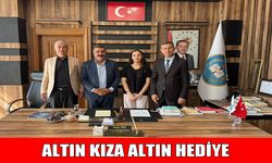 Korkut Belediye Başkanı Arık'tan Galatasaray Üniversitesi'ni kazanan genç kıza ödül