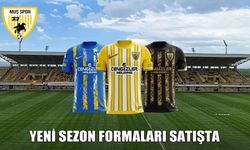 Muşspor’un yeni formaları taraftarların beğenisine sunuldu