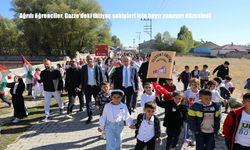 Ağrılı öğrenciler, Gazze’deki ihtiyaç sahipleri için hayır panayırı düzenledi