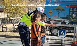 Muradiye’de öğrencilere trafik güvenliği eğitimi
