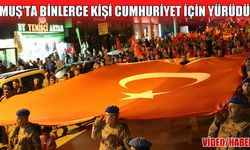 Cumhuriyet’in 102. yılı Muş’ta meşalelerle kutlandı