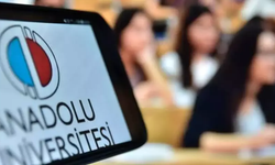 Anadolu Üniversitesi AÖF Güz Dönemi Kayıt Yenileme Başladı! 2025-2026 AÖF Kayıt Yenileme Tarihleri, Ders Seçimi ve Ödeme