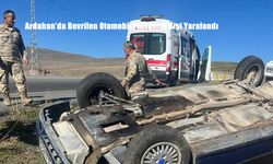 Ardahan’da Devrilen Otomobil Faciası: 4 Kişi Yaralandı