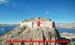 Pertek Kalesi’ne 50 Metrekarelik Dev Türk Bayrağı Asıldı