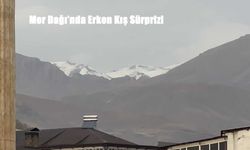 Yüksekova Mor Dağı Zirvesi Erken Karla Beyaza Büründü