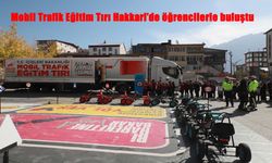 Hakkari’de Mobil Trafik Eğitim Tırı Öğrencilerle Buluştu