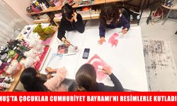 Muş’ta çocuklar 29 Ekim'i resimlerle kutladı