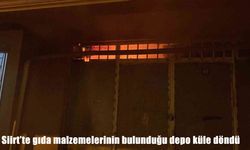 Siirt’te apartman altındaki gıda deposu alevlere teslim oldu